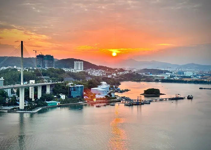 On 20th & 31st Floor, Bai Chay Bridge & Bay View Apartment Ha Long